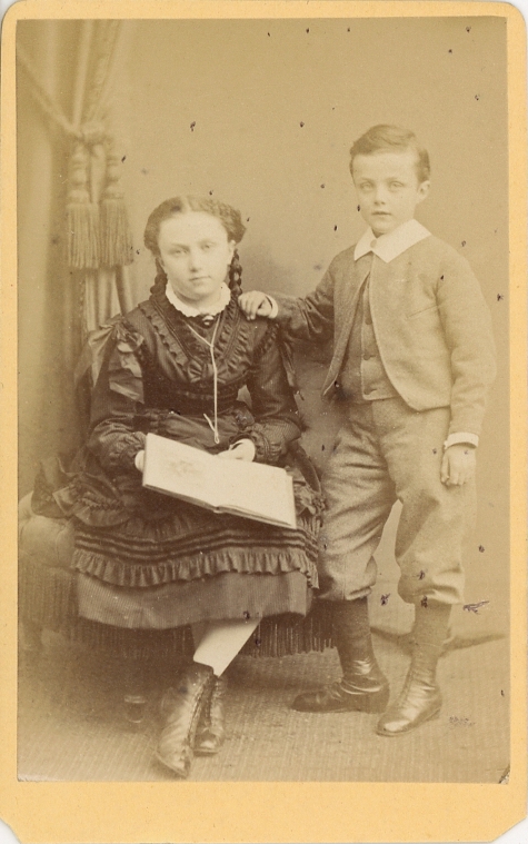 Laura Mathilde van Vloten (1858-1938) en Paul Constantijn van Vloten (1861-....)