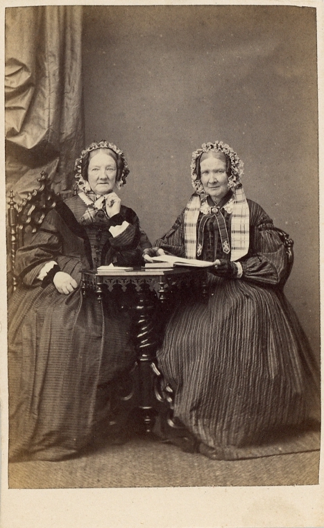 Two unknown ladies Rosier ca. 1870